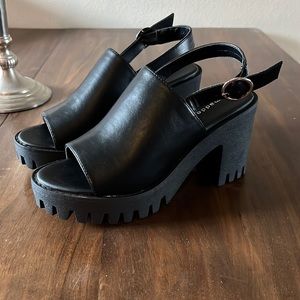 90s Madden Girl platform heels